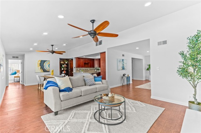 Image 15 of 51 For 2080 Terrebonne Avenue