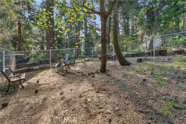 Detail Gallery Image 31 of 43 For 355 Hartman Cir, Cedarpines Park,  CA 92322 - 3 Beds | 3 Baths