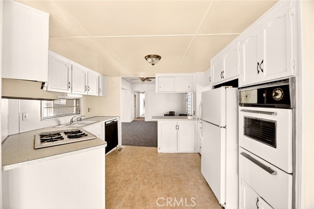 Image 8 of 18 For 893 Palm Avenue