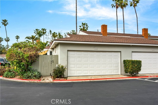Detail Gallery Image 2 of 9 For 21135 Freeport, Huntington Beach,  CA 92646 - 2 Beds | 1 Baths
