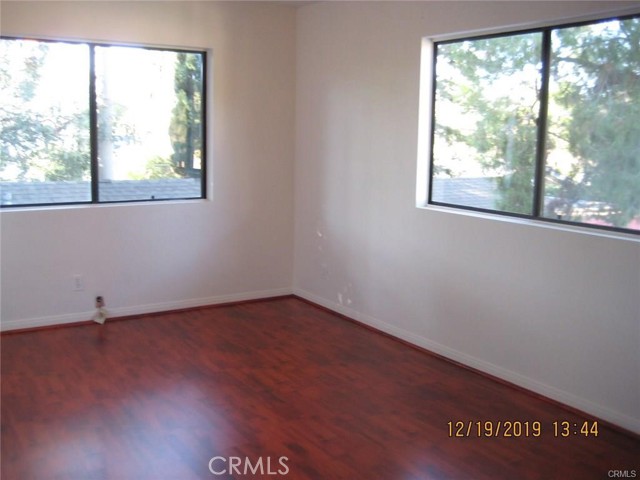 5931 CORBIN Avenue, Tarzana CA: https://media.crmls.org/medias/dbf761c9-80ad-4416-be71-8b52f24f61eb.jpg