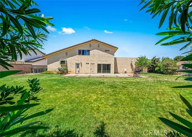 Detail Gallery Image 16 of 19 For 39812 Golfers, Palmdale,  CA 93551 - 5 Beds | 3 Baths