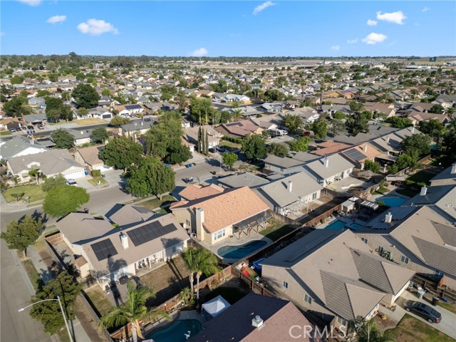 525 Mallard Avenue, Lemoore CA: https://media.crmls.org/medias/dbf94799-838b-45ca-8d2b-f2c77612969d.jpg