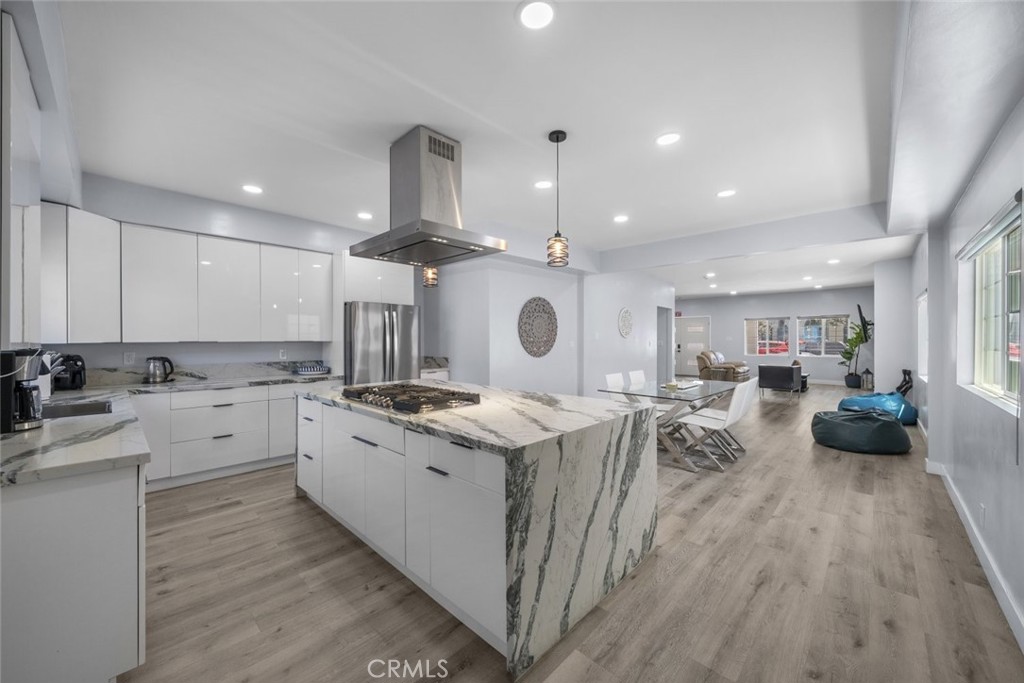 MLS #SR25181881 image #7