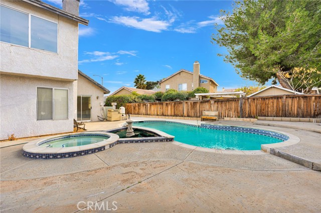 Detail Gallery Image 55 of 66 For 12734 Trotters Ln, Victorville,  CA 92392 - 3 Beds | 3 Baths