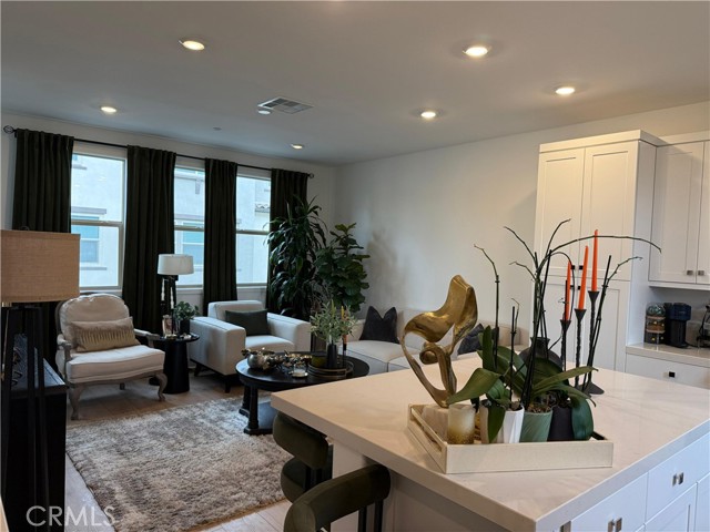 Detail Gallery Image 3 of 16 For 3030 Cove Ct, Rancho Mission Viejo,  CA 92694 - 1 Beds | 1 Baths