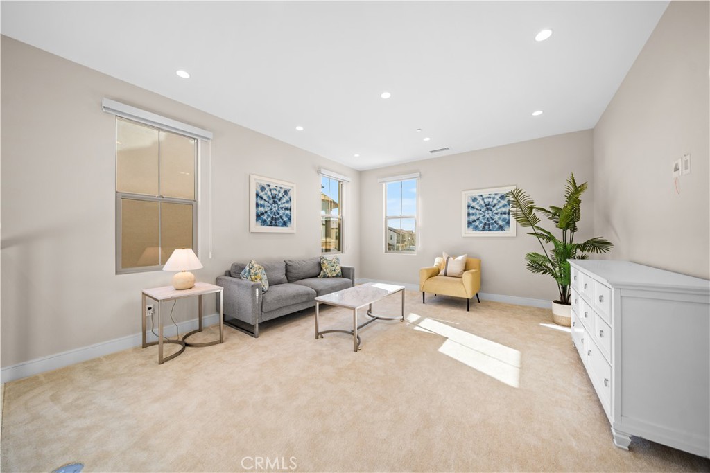 Dbfa78b5 4e29 4266 A1e3 98e7a10f8373