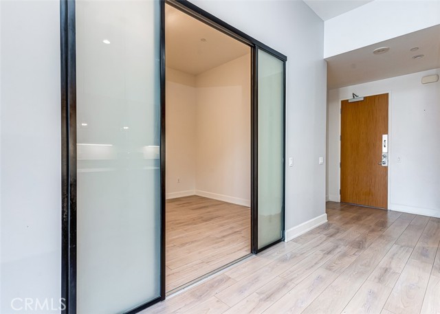 Detail Gallery Image 10 of 15 For 3223 W 6th St #306,  Los Angeles,  CA 90020 - 2 Beds | 2 Baths