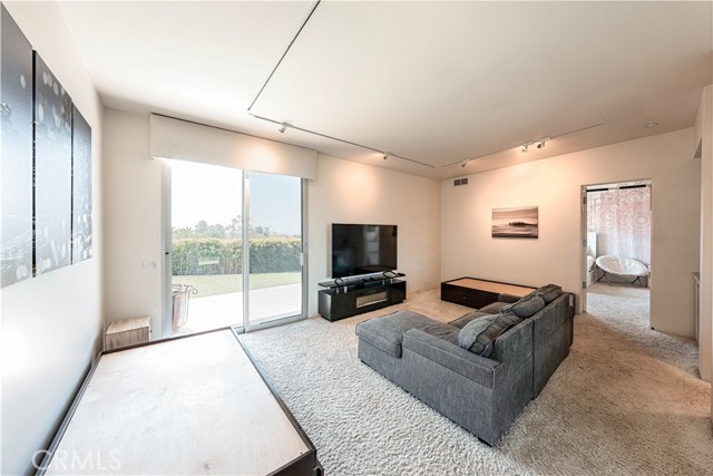 10272 Overhill Drive, North Tustin CA: https://media.crmls.org/medias/dbfb005b-5cd7-48a3-8e97-e18b1c5e674b.jpg