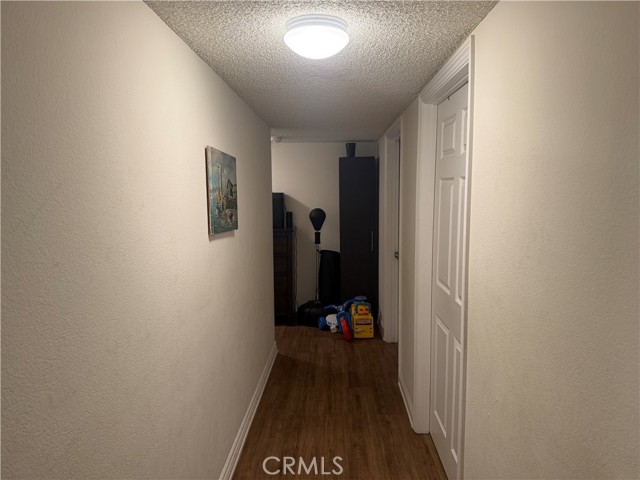219 E Maple Street, Glendale CA: https://media.crmls.org/medias/dbfb04a4-ad6b-4be8-8580-15c7695d912c.jpg
