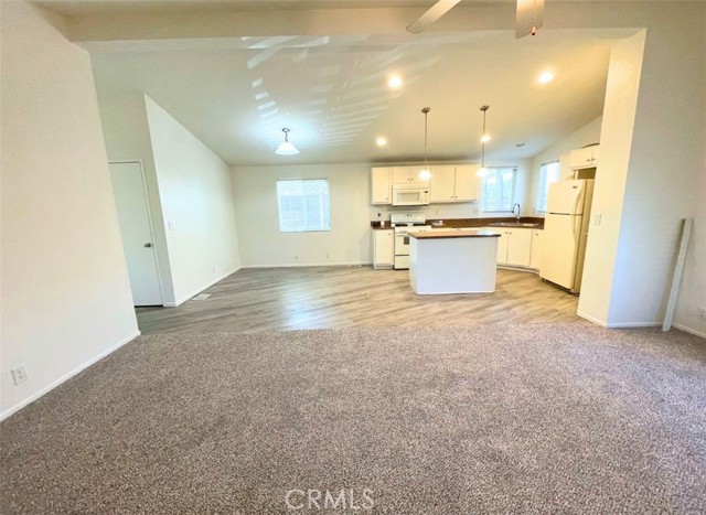 Detail Gallery Image 4 of 18 For 2205 W Acacia Ave #6,  Hemet,  CA 92545 - 3 Beds | 2 Baths