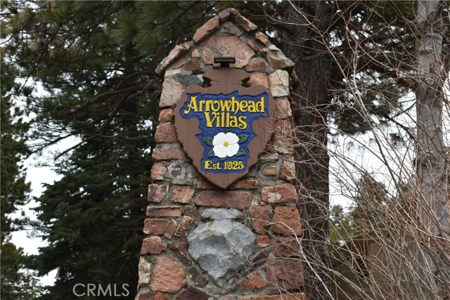 Entrance to Arrowhead Villas from Highway 18