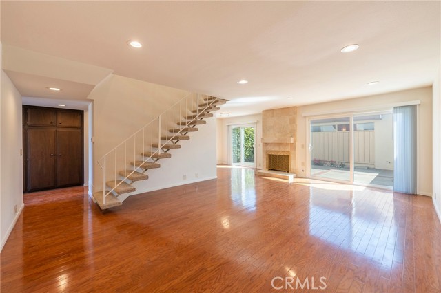 Detail Gallery Image 5 of 19 For 9752 Bluereef, Huntington Beach,  CA 92646 - 3 Beds | 2 Baths