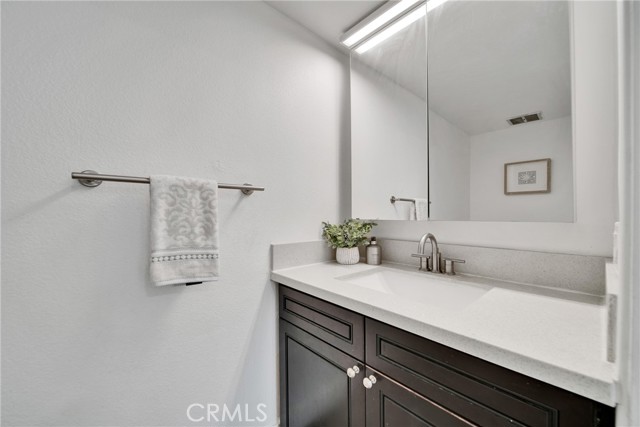 Detail Gallery Image 10 of 48 For 5317 Village Circle Dr, Temple City,  CA 91780 - 3 Beds | 2/1 Baths