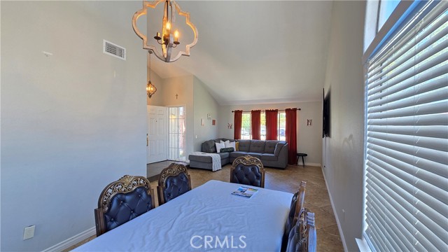 1822 Glover Street, Redlands CA: https://media.crmls.org/medias/dbfd34c8-3289-4753-8698-0733d3e1845f.jpg