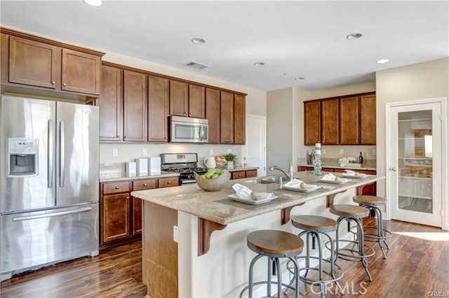 Detail Gallery Image 5 of 27 For 34929 Sage Canyon Ct, Winchester,  CA 92596 - 3 Beds | 2/1 Baths