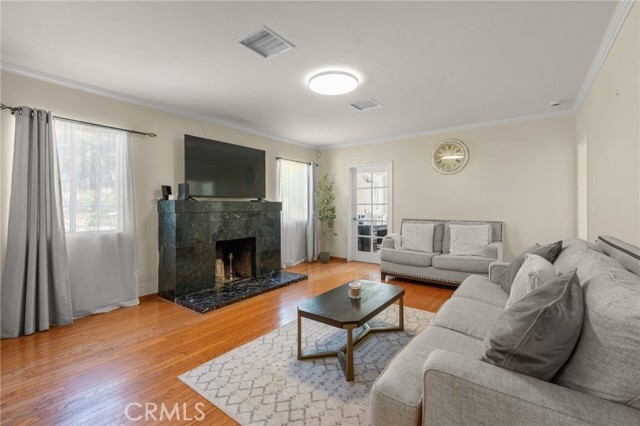 Detail Gallery Image 5 of 35 For 1263 Bresee Ave, Pasadena,  CA 91104 - 3 Beds | 2 Baths