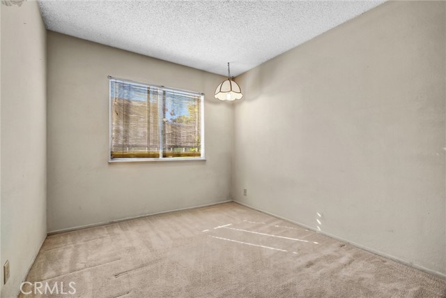 Image 19 of 32 For 19435 Almadin