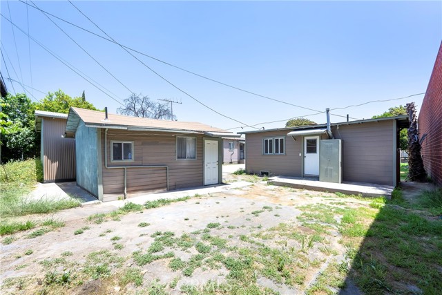 Detail Gallery Image 5 of 28 For 1127 S Mcdonnell Ave, East Los Angeles,  CA 90022 - 2 Beds | 1 Baths