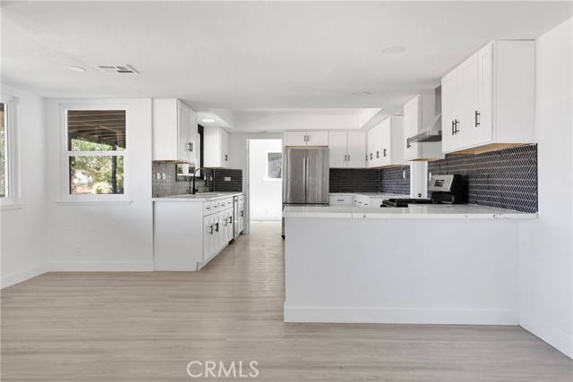 14855 Flathead Road, Apple Valley CA: https://media.crmls.org/medias/dbfe2e7f-80fc-47f6-a2a6-7673faf89fcf.jpg