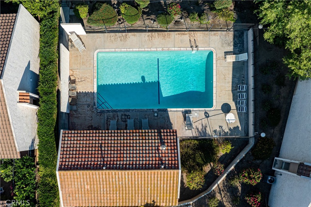 https://media.crmls.org/medias/dbfec158-d9b3-4642-a783-8a2ed08a0079.jpg?preset=X-Large