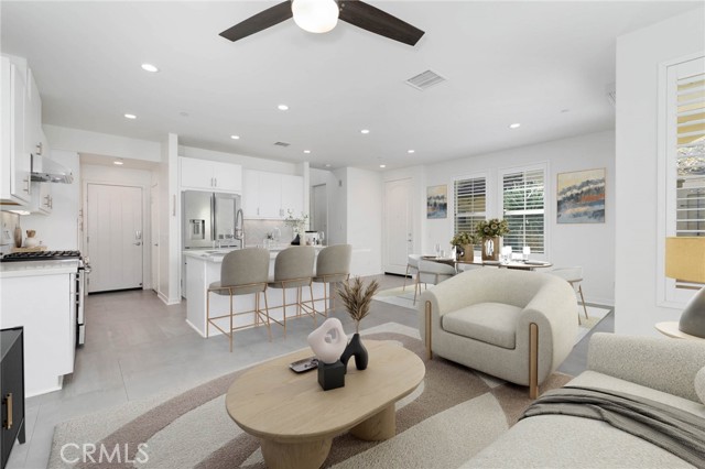 Detail Gallery Image 9 of 36 For 26 Prominence, Lake Forest,  CA 92630 - 2 Beds | 2/1 Baths