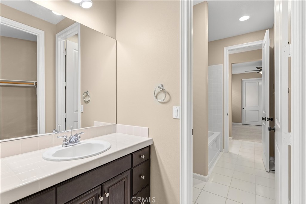 1811 Sheridan - photo 18