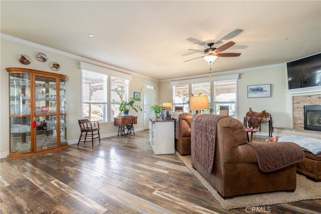 2023 Twelve Oaks Drive