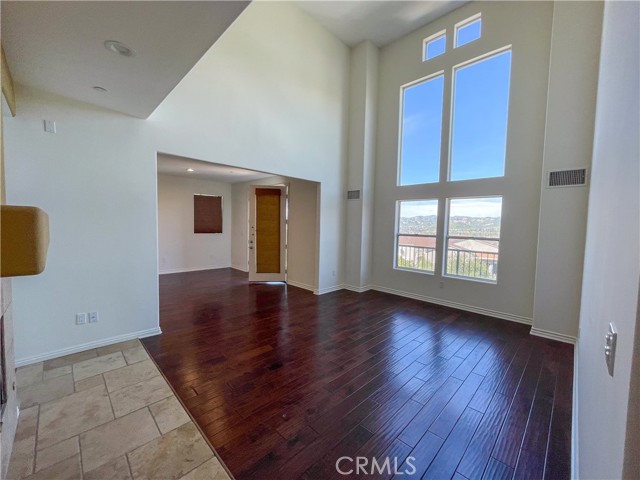 1259 Gonzales Road, Simi Valley CA: https://media.crmls.org/medias/dbfff68f-bcce-4022-acd3-a826a3a6e892.jpg