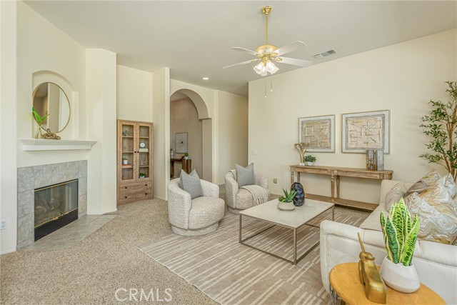 Detail Gallery Image 12 of 49 For 35377 Shade Tree Road, Yucaipa,  CA 92399 - 4 Beds | 3 Baths