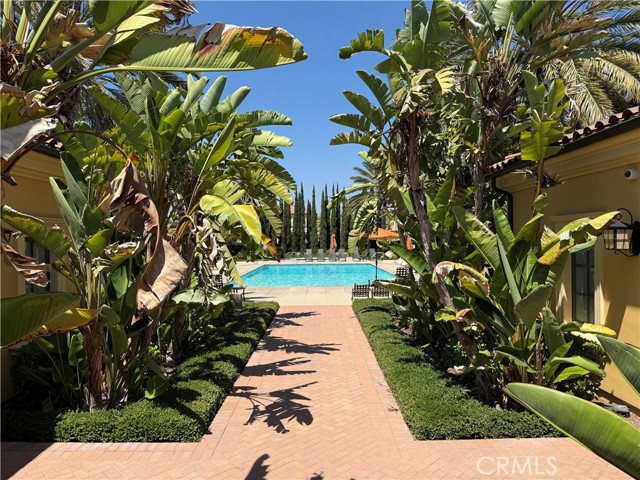 72 Granite, Irvine CA: https://media.crmls.org/medias/dc007879-06e5-4292-83e0-b6c6ae270026.jpg