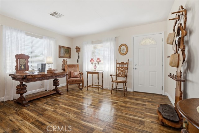 Detail Gallery Image 4 of 46 For 38195 via Taffia, Murrieta,  CA 92563 - 2 Beds | 2 Baths