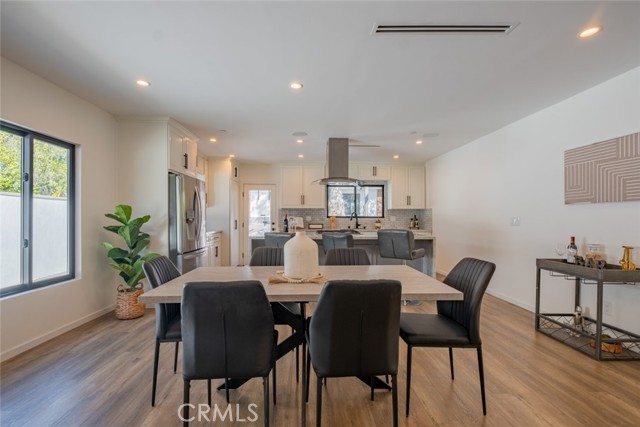 421 Mariposa Avenue, Sierra Madre CA: https://media.crmls.org/medias/dc023d23-046d-4296-89b8-120d8c4c9878.jpg
