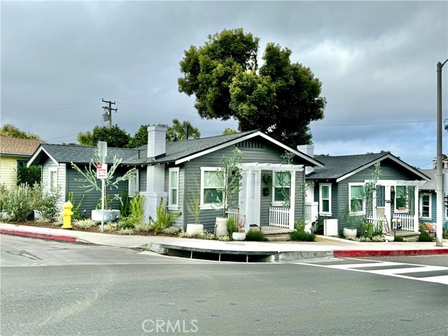 Detail Gallery Image 3 of 24 For 397 Park, Laguna Beach,  CA 92651 - 2 Beds | 1 Baths