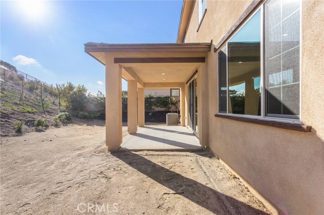 2004 Saguaro Glen, Escondido CA: https://media.crmls.org/medias/dc028109-789c-4719-bd4c-d3a9421bf585.jpg