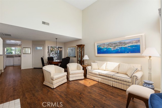 Detail Gallery Image 4 of 46 For 27864 Emerald, Mission Viejo,  CA 92691 - 2 Beds | 2 Baths