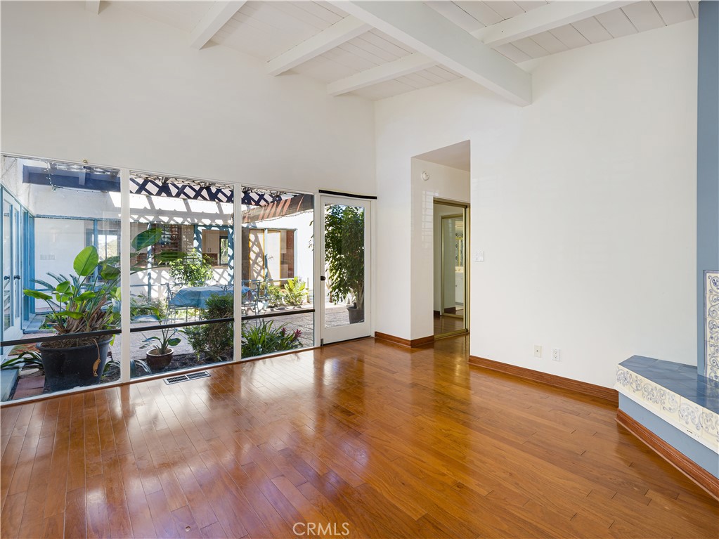 9. 2505 Via Pinale Palos Verdes Estates, CA 90274