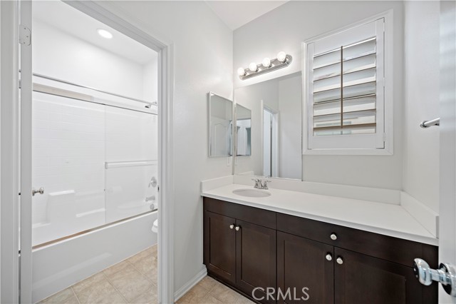 Detail Gallery Image 19 of 47 For 959 N Sunrise Ln a,  Azusa,  CA 91702 - 3 Beds | 2/1 Baths