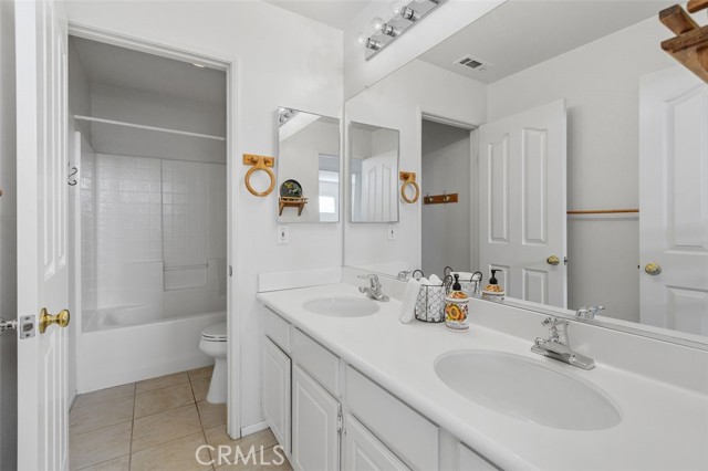 31090 Nassau Court, Temecula CA: https://media.crmls.org/medias/dc04d22c-5cf9-4d11-b649-46ec3bfa1c76.jpg