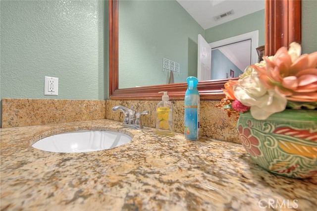 25664 Lola Court, Menifee CA: https://media.crmls.org/medias/dc056d2f-fbbc-4def-9c2d-ec6c2a18dbc0.jpg