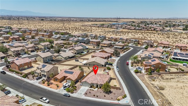 15992 Yosemite Street, Victorville CA: https://media.crmls.org/medias/dc05aa69-04b2-43dc-bebc-8f434cd6ad56.jpg