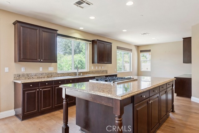 4224 Oliphant Court, Riverside CA: https://media.crmls.org/medias/dc065f9f-3563-4d55-9627-9a565210a730.jpg