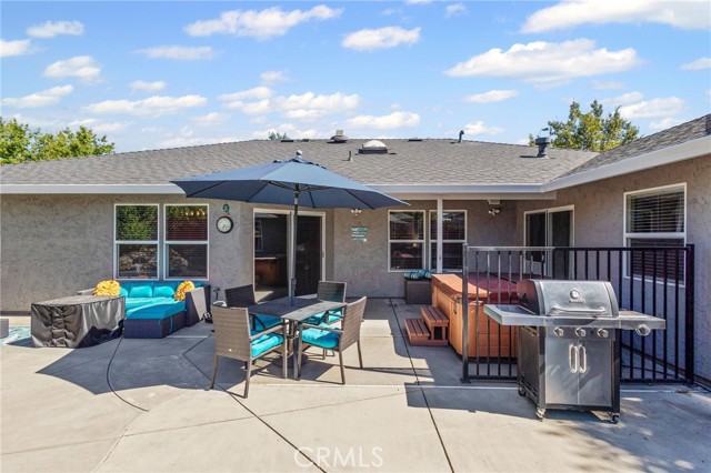204 Crater Lake Drive, Chico CA: https://media.crmls.org/medias/dc066125-6d87-4be8-8ed9-8cd8369741dc.jpg