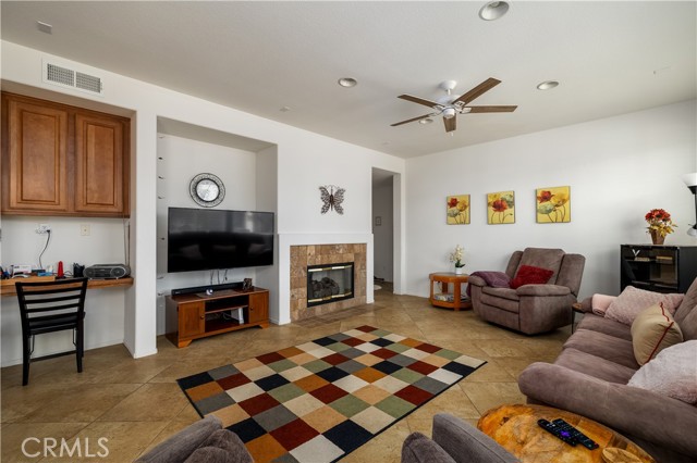 Detail Gallery Image 14 of 34 For 27075 Comet View Ct, Menifee,  CA 92585 - 4 Beds | 3 Baths