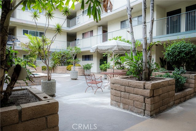 1187 E 3rd Street, Long Beach CA: https://media.crmls.org/medias/dc071e0f-30ec-4213-bacd-f2d93cb626ed.jpg