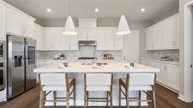 Front Image Thumbnail for CROC26047664