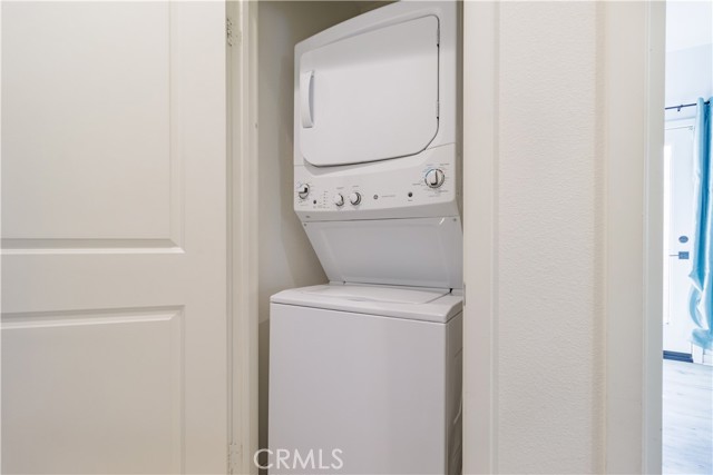 Detail Gallery Image 24 of 27 For 15755 Parry Peak Dr, Fontana,  CA 92336 - 6 Beds | 3/1 Baths