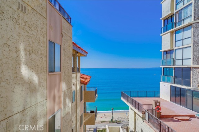 535 Esplanade, Redondo Beach, California 90277, 1 Bedroom Bedrooms, ,2 BathroomsBathrooms,Residential,Sold,Esplanade,PV21230971