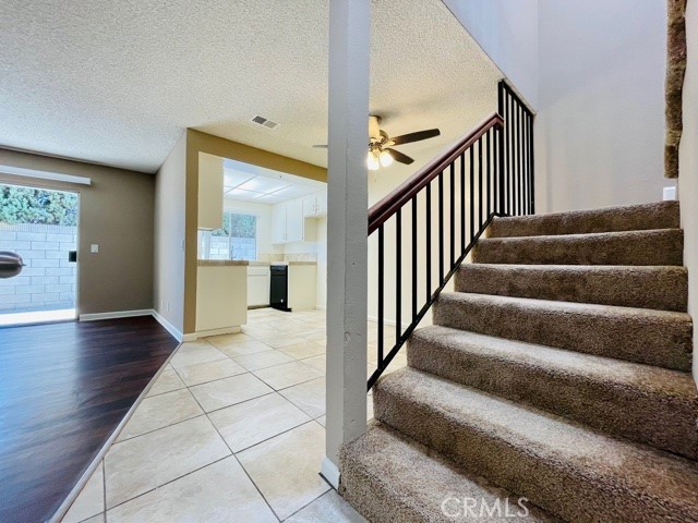 Detail Gallery Image 8 of 22 For 17181 Elm St #1,  Huntington Beach,  CA 92647 - 3 Beds | 2/1 Baths