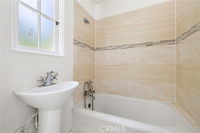 1181 Old Mill Rd, San Marino CA: https://media.crmls.org/medias/dc08cdee-0473-4dde-9a8a-55c6392674af.jpg
